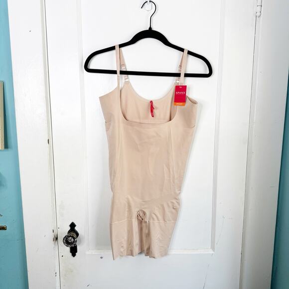 SPANX OnCore Open-Bust Mid Thigh Bodysuit Soft Nude NEW Size 1X Slimming Shaping - Picture 2 of 15